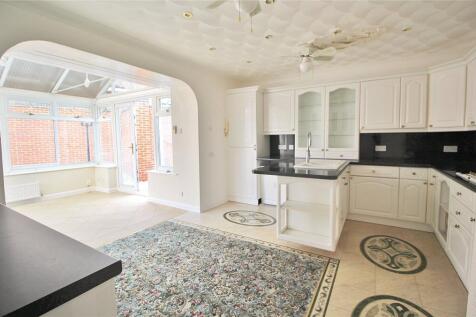 Kitchen/Breakfast Rm