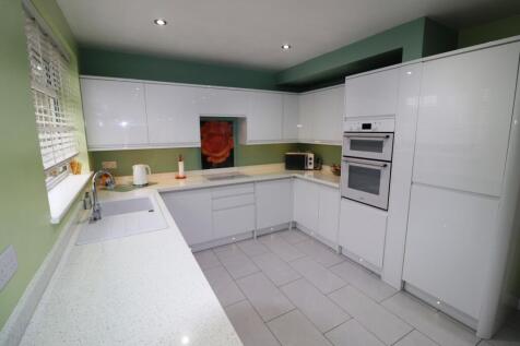 49 Knightscliffe Way