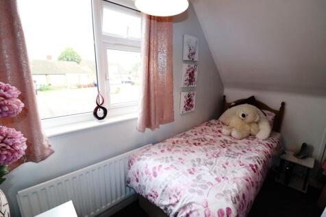 49 Knightscliffe Way