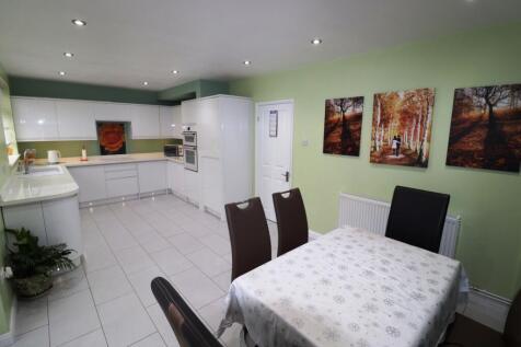 49 Knightscliffe Way