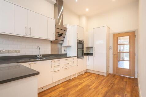 5-Cadoxton-Place-1016.jpg