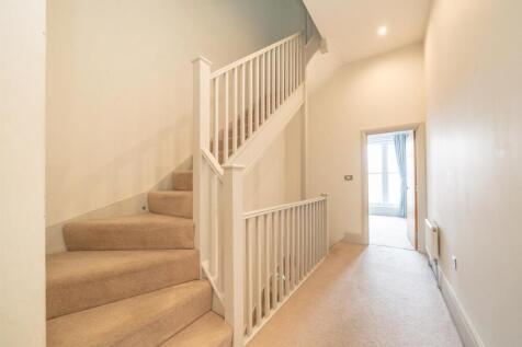 5-Cadoxton-Place-1012.jpg
