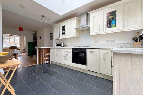 Fitted Kitchen