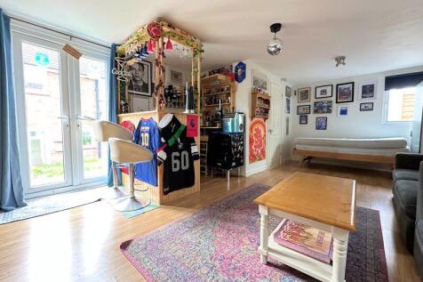 Office/Studio/Bar