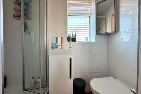 En Suite Shower Room