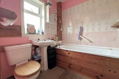 Downstairs Bathroom