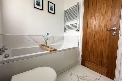 Bath &amp; Shower Room