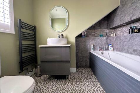 En Suite Bathroom