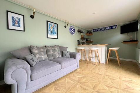 Summerhouse/Bar