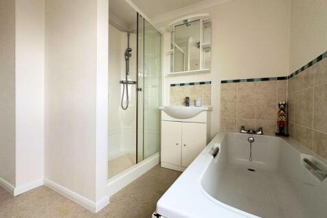 Bath &amp; Shower Room