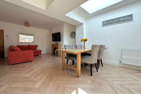 Dining/Family Area
