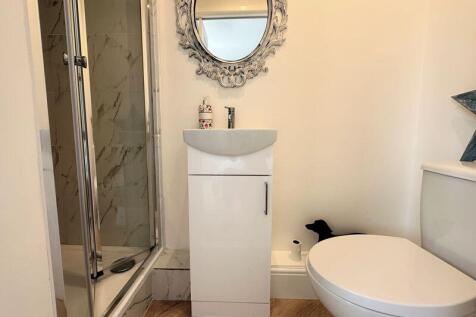 En Suite Shower Room