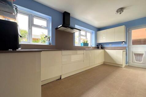 Fitted Kitchen