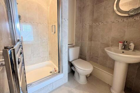 En Suite Shower Room