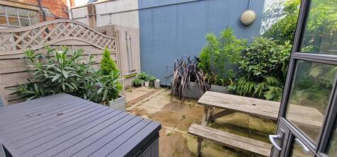 GARDEN