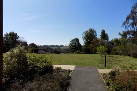 COMMUNAL GARDENS