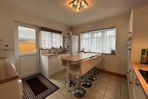 KITCHEN BREAKFAST ROOM