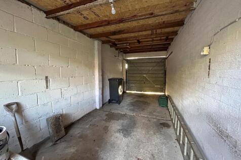 ATTACHED GARAGE