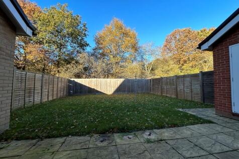 OUTSIDE (REAR)