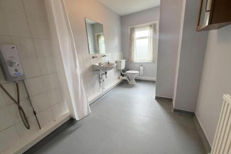 Shwer Room