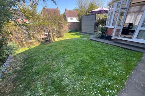 IRear garden