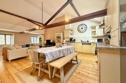 Kitchen/ Diner Area