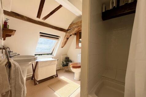 Shower Room ensuite