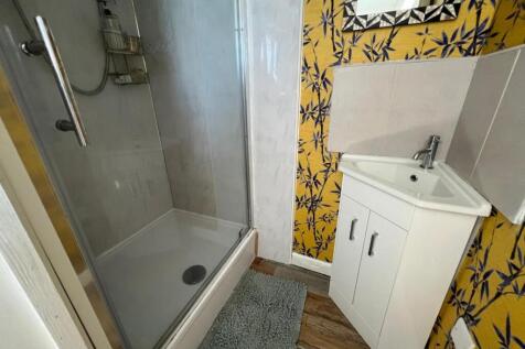 En suite Shower room