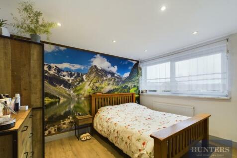 Bedroom One.jpg
