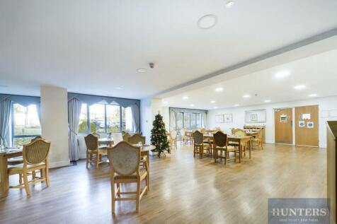 Communal Dining 4.jpg