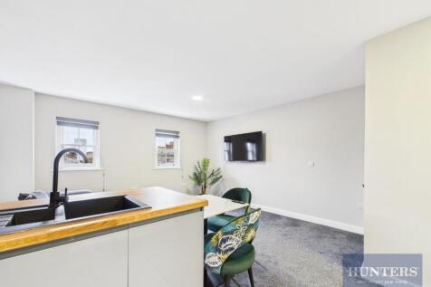 Kitchen / Living Room
