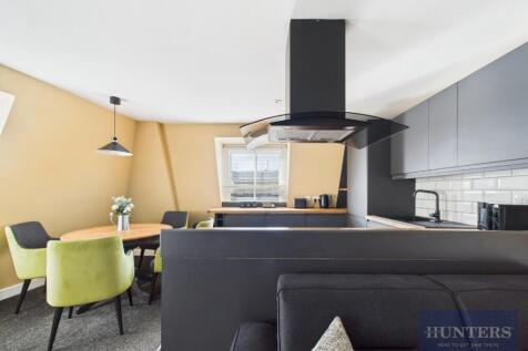 Kitchen / Living Room