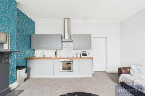 Living Room / Kitchen