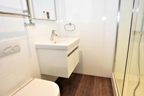 Shower Room.JPG