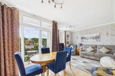 Living Room / Dining Area