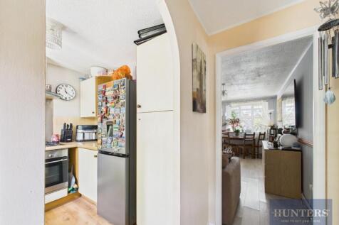 CAM02256G0-PR0356-STILL003.jpg