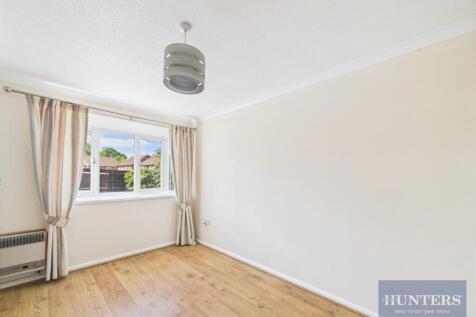Living Area / Kitchen