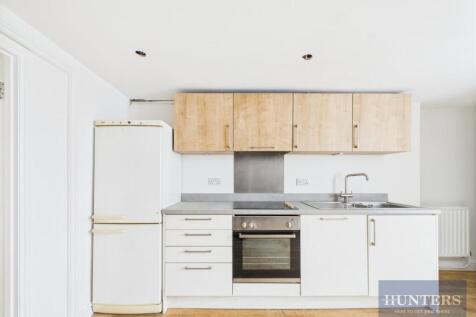 KITCHEN / LIVING AREA
