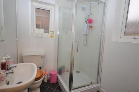 Showerroom.JPG
