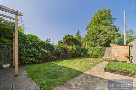 CAM02256G0-PR0392-STILL025.jpg