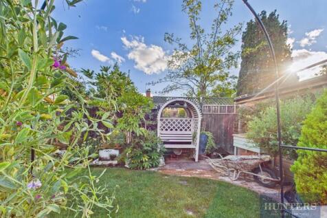 CAM02256G0-PR0399-STILL020.jpg