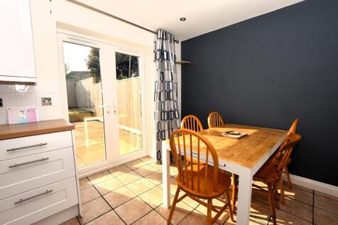Dining area.JPG