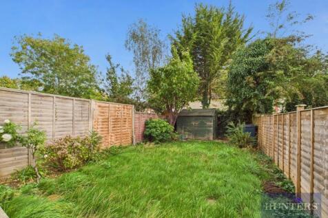 CAM02256G0-PR0411-STILL005.jpg