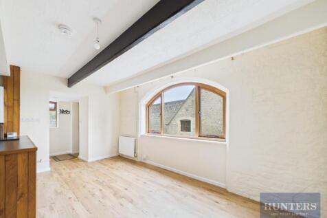 Kitchen / Living Area