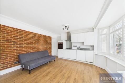 Living Area / Kitchen