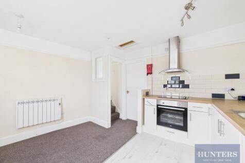 Kitchen / Dining Area