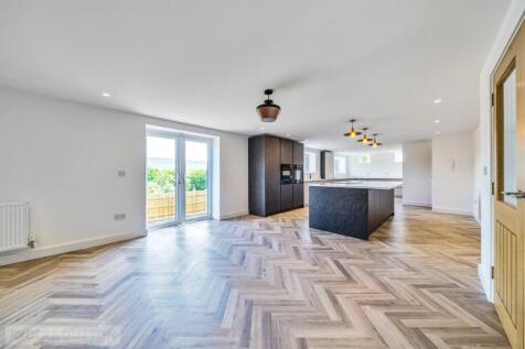 Lounge/Kitchen
