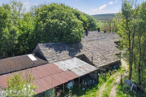 Property &amp; Outbuild
