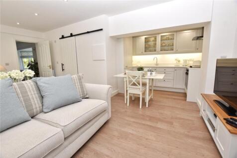 Lounge/Kitchen