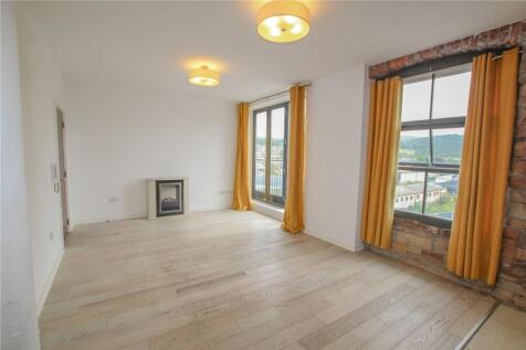 Living Room/Kitchen